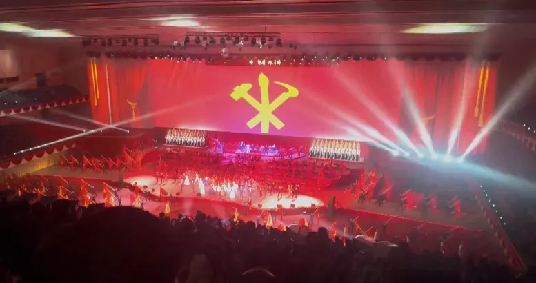 Commie Chella Hammer Sickle