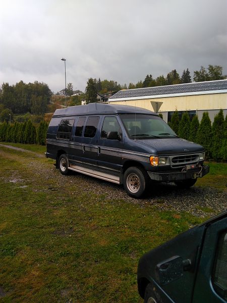 1999 Ford E 350 Econoline Sup Kassevogn 8 Brooms Bilguide