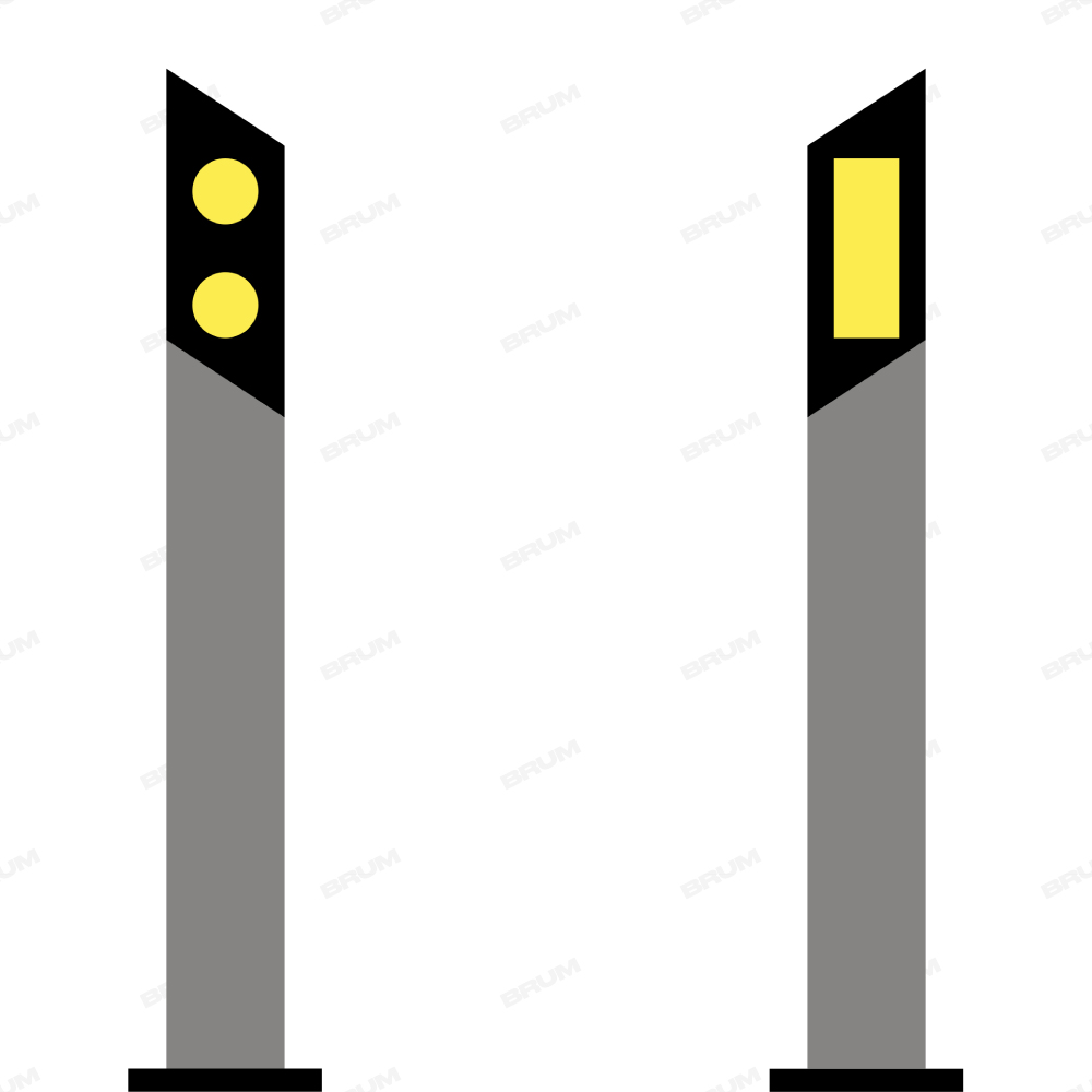 Delineatori normali di margine su strada a senso unico