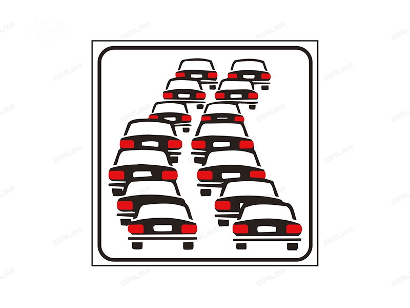 Il pannello integrativo raffigurato indica la possibilità di trovare traffico intenso, con formazione di colonne di veicoli