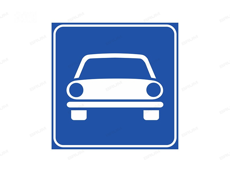 Il segnale raffigurato indica una strada riservata alla circolazione dei soli veicoli a motore