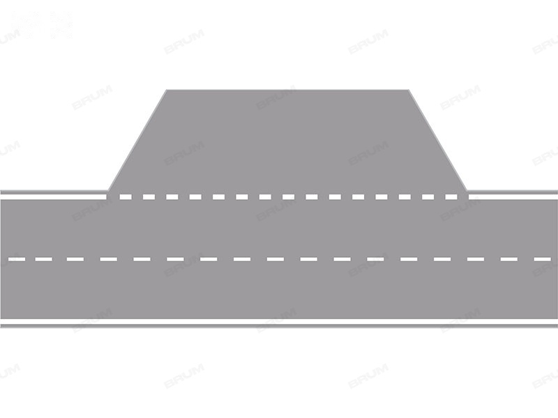 La striscia bianca laterale discontinua in figura separa la carreggiata da una piazzola di sosta (513)
