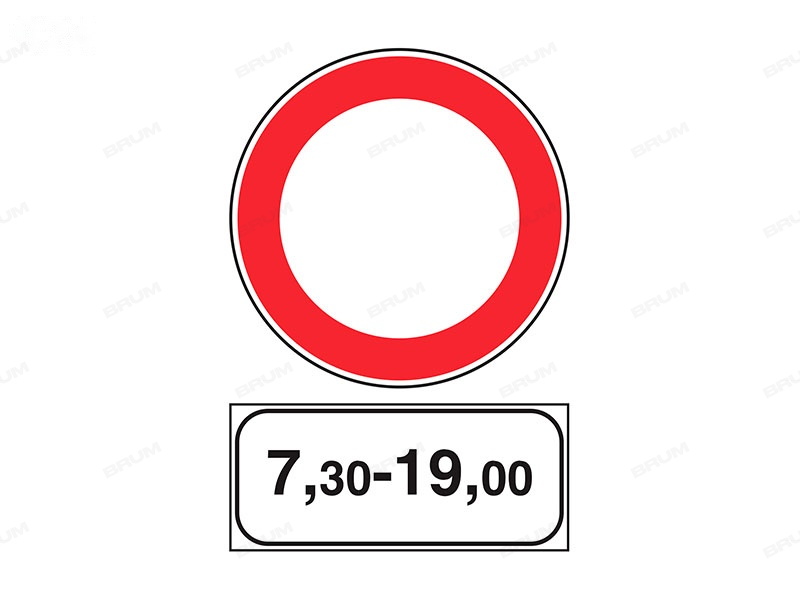 Il segnale raffigurato vieta il transito dalle ore 7.30 alle 19.00  (924)