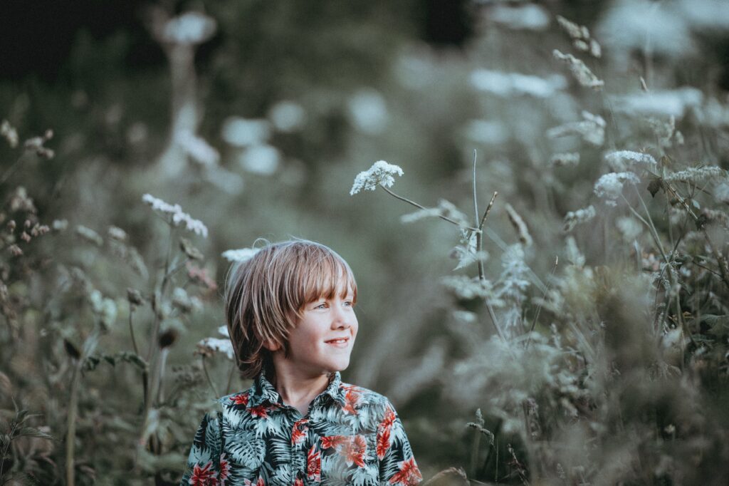 boy-field-pollen