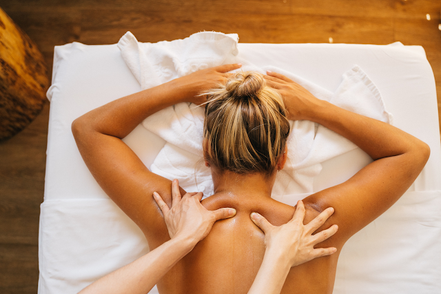 Arômes & Sens : Massage Relaxation des Sens