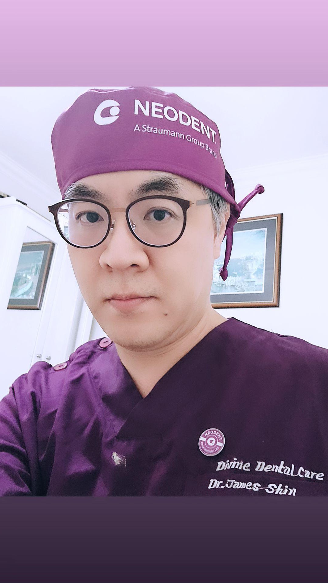 Dr James Shin