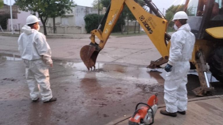 INICIAN TRABAJOS PARA REPARAR CAÑOS DE AGUA