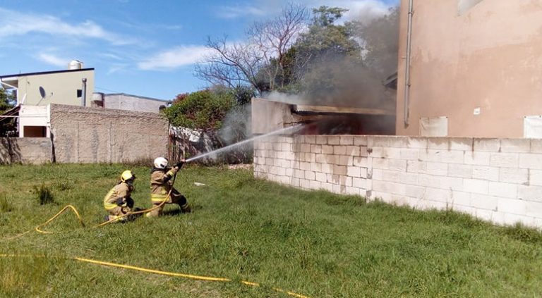 Incendio de depósito en Brown y Llorente