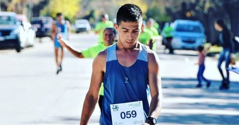 Emiliano Bustos hizo podio en el Campeonato Metropolitano de Cross Country