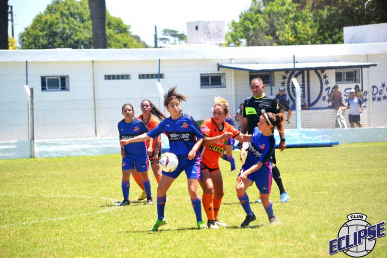 Fútbol Femenino: La definición del campeonato se reprogramó para el próximo domingo