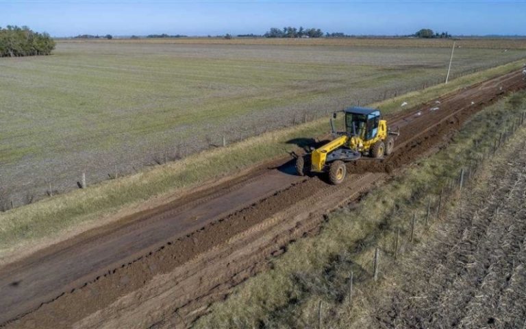 Segunda etapa del plan de obras en caminos rurales: 7 municipios de la cuarta serán beneficiados