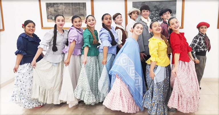 Exámenes del profesorado nacional en danzas nativas y folklore en General Villegas