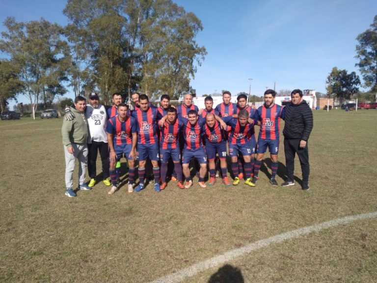 Senior: Blaquier derrotó a Santa Rita y quedó como único escolta de Sportivo