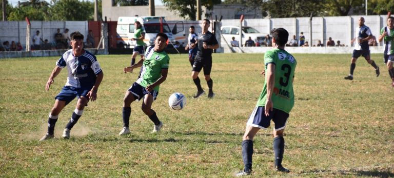 Nada por aquí, nada por allá: FC Bunge y Santa Rita repartieron puntos en Charlone