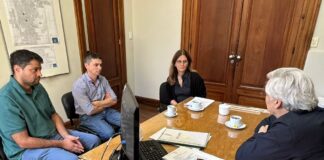 Avance en la instalación eléctrica en la nueva ubicación de las familias de El Chaparral