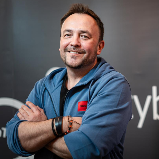 Company.Members.KondakovValerii.Name