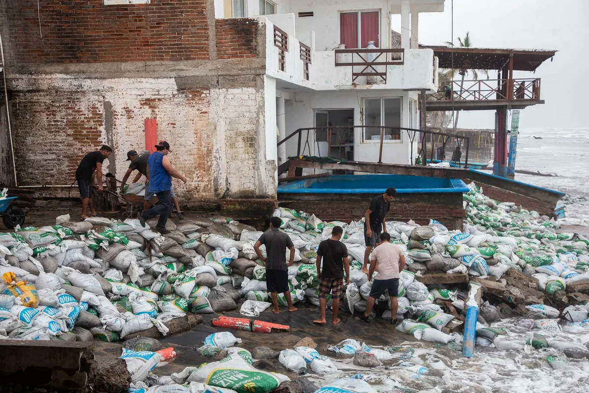 En Michoacán, Polo ha provocado estragos en las regiones costeras. Foto: Cuartoscuro.