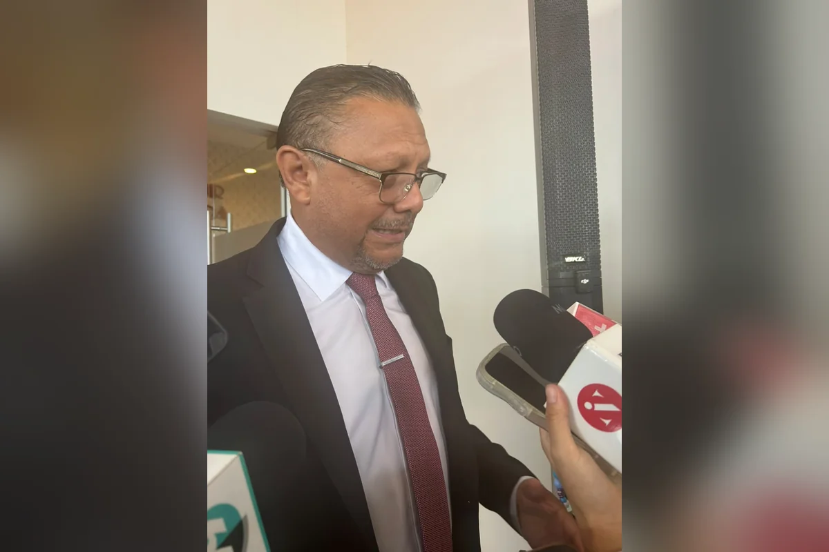 El fiscal regional de Tijuana, Miguel Ángel Guerrero Castro, dijo que siguen recibiendo denuncias de personas que creyeron haber comprado un terreno y resultaron estafadas. Foto: Cecilia Franco.