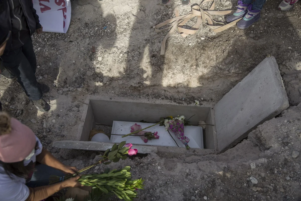 Dulce María fue sepultada el 14 de diciembre de 2020, casi cuatro meses después de que fue encontrada sin vida. Foto: Cuartoscuro.
