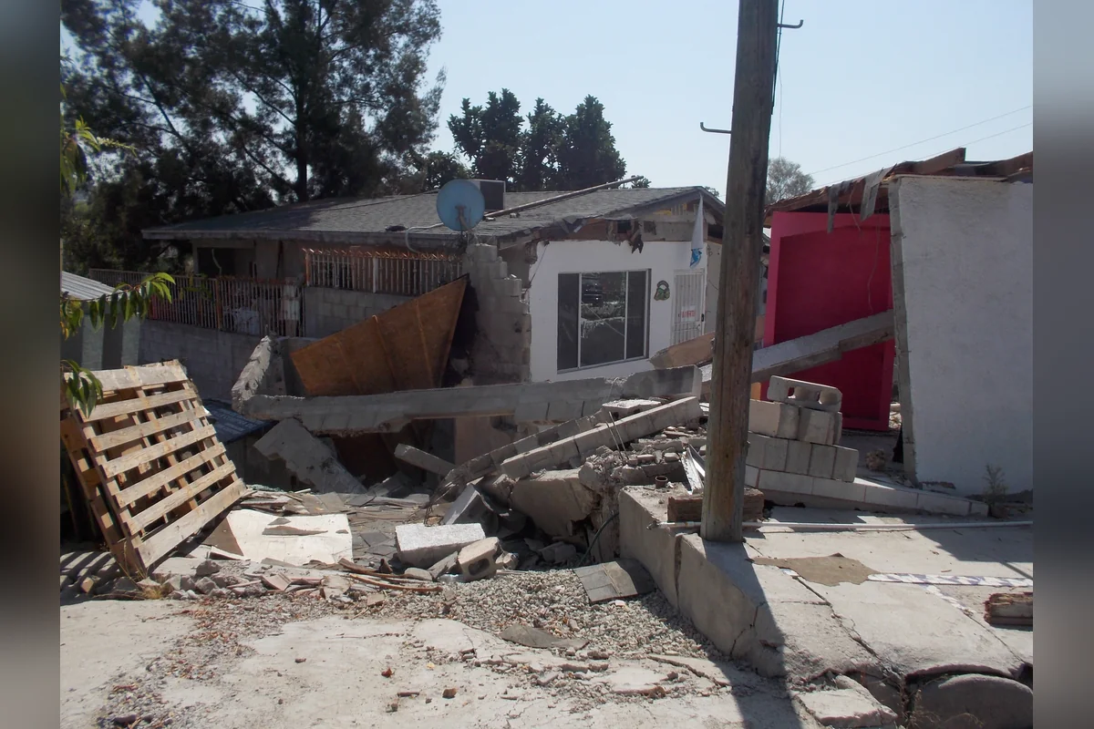 Protección Civil municipal ha decretado un riesgo alto en más de 80 casas en un gran polígono. Foto: Cecilia Franco.