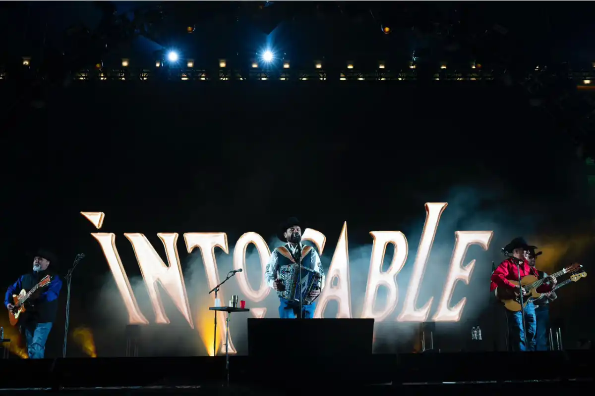 Intocable zócalo 15 septiembre