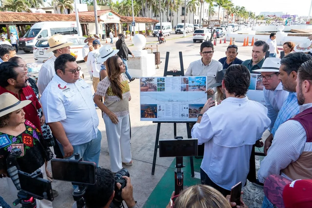 Con bombo y platillo se anunció la obra que se llevará a cabo con recursos por unos 136 millones de pesos del Fideicomiso para el Bienestar del Turismo Crucerista. Foto Gobierno QRoo.