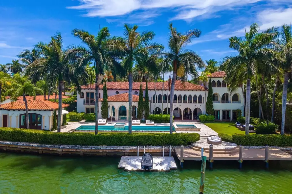 mansion-cher