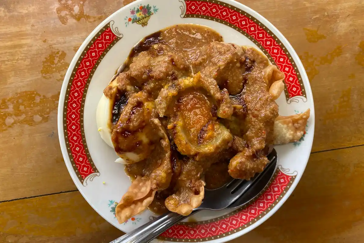 gastronomía Indonesia batagor
