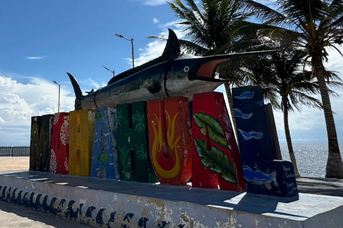 Advirtieron que el sector turístico en Mahahual podría experimentar un golpe ante estos cambios en los itinerarios de los cruceros.