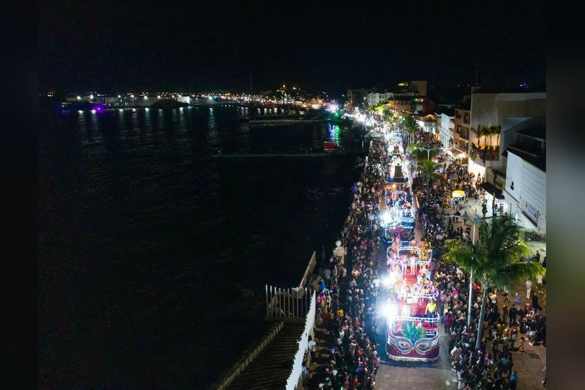 Activistas señalaron que realizar obras en el malecón pondrían en peligro los ecosistemas marítimos que hay, además que afectaría la estructura del paseo junto al mar que ha aguantado potentes huracanes. Foto: Ayuntamiento Cozumel.