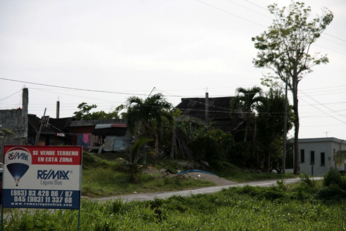 Se trata de al menos tres décadas de rezago y crecimiento desordenado en Quintana Roo.