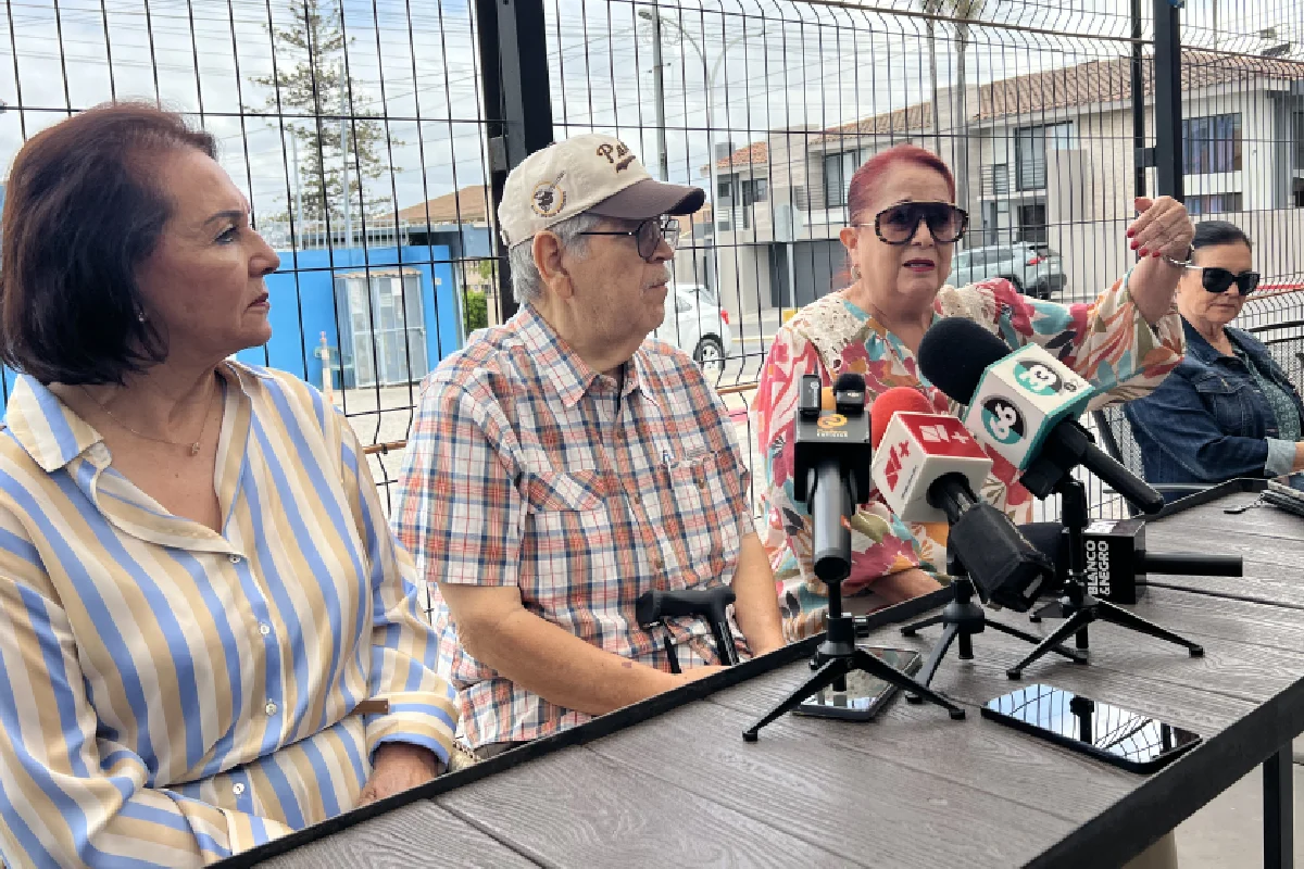 Los vecinos de esta colonia de Tijuana buscan que no proliferen los negocios irregulares.