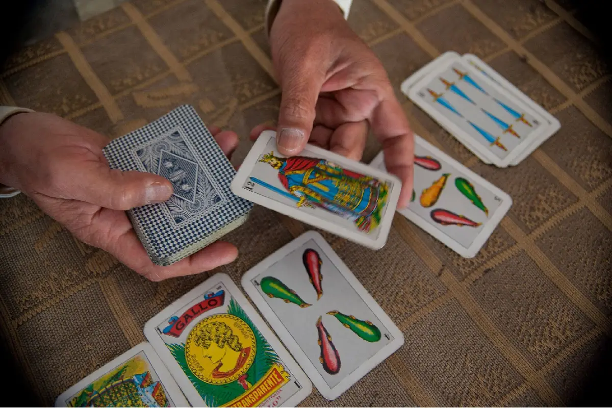 Amarre extorsión cartas