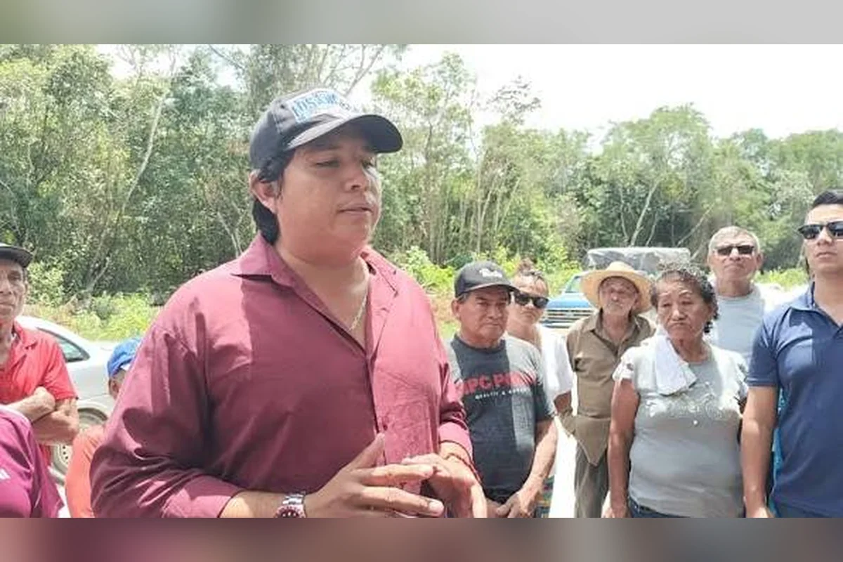 El presidente de la colonia Chiapaneca Siglo XXI, Andrés Castillejos, dijo que los compradores deben tener mucho cuidado con las falsas ofertas. Foto: Verónica Fajardo.