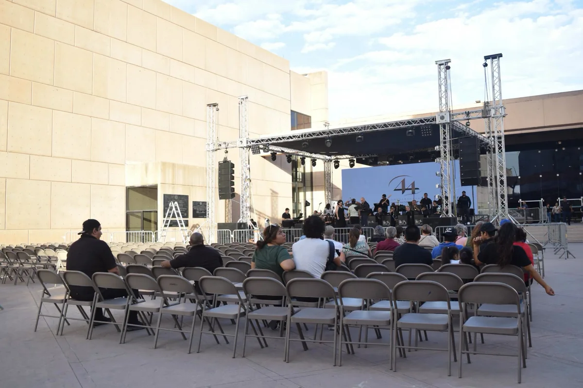También realizan muchas actividades al aire libre, principalmente por las tarde y los fines d e semana para disfrutar de la cultura y la naturaleza. Foto: Cecut.