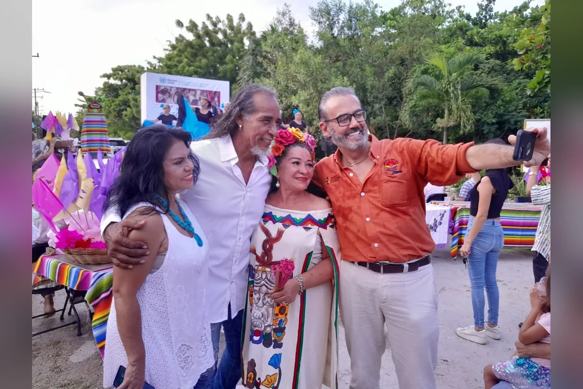 Javier Alarcón Mújica, destacó en la danza prehispánica y folklor mexicano, con las que representa a Cancún. Foto: Verónica Fajardo.