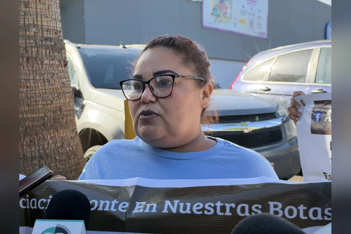 Angélica Ramírez de Una Nación BuscándoT, dijo que buscadoras de varias entidades del país llegarán este 1 de noviembre para sumarse a las jornadas de búsqueda en varios municipios. Foto: Valeria Ugarte.