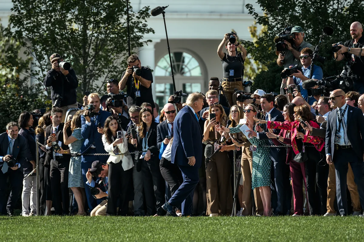 Ante medios de comunicación, el presidente Donald Trump dijo que en un eventual ataque de Iran contra california estaría dispuesto a perder San Diego y Los Ángeles. Foto: Casa Blanca.