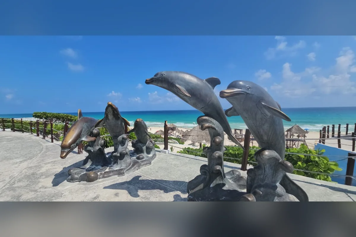 Playa Delfines es una área natural protegida y considerada como una de las zonas más limpias de las costas mexicanas. Foto: Joana Maldonado.
