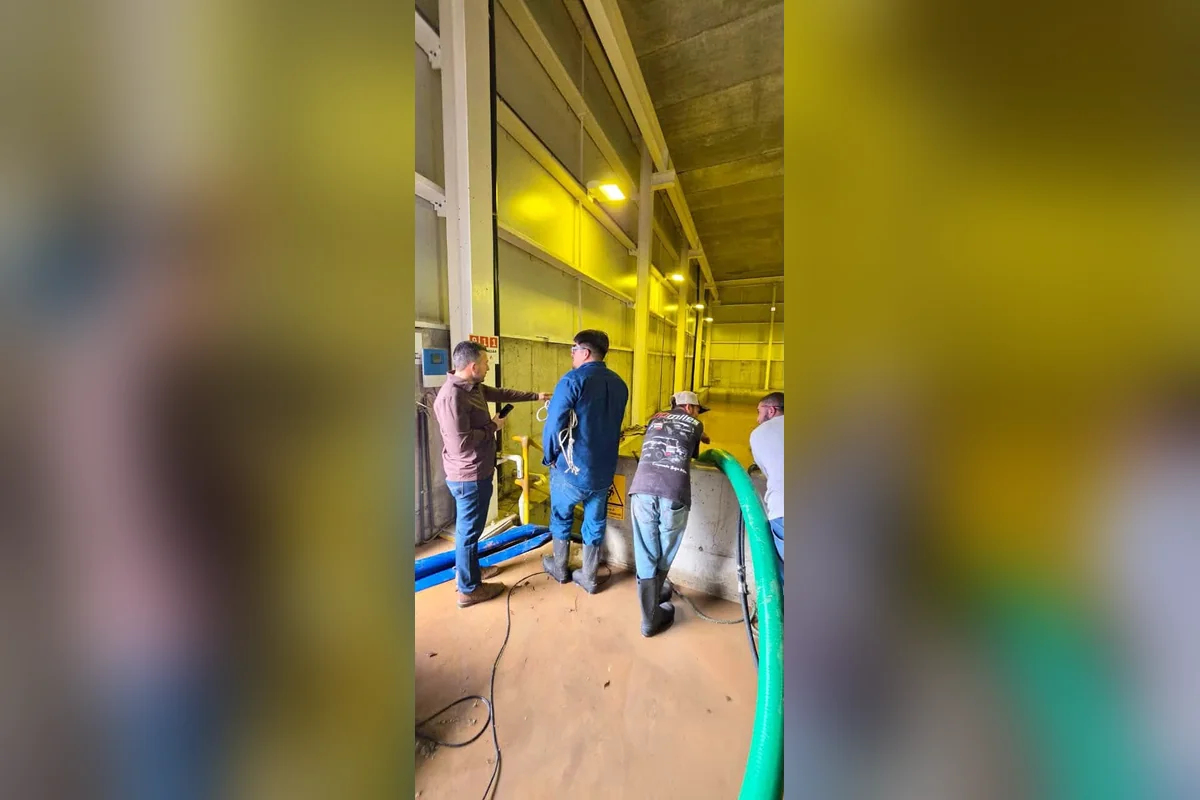 Con la falla de la planta desaladora, los trabajadores comenzaron a repararla lo más pronto posible, lo que permitió la normalización del abastecimiento del agua potable Foto: Gobierno Ensenada.
