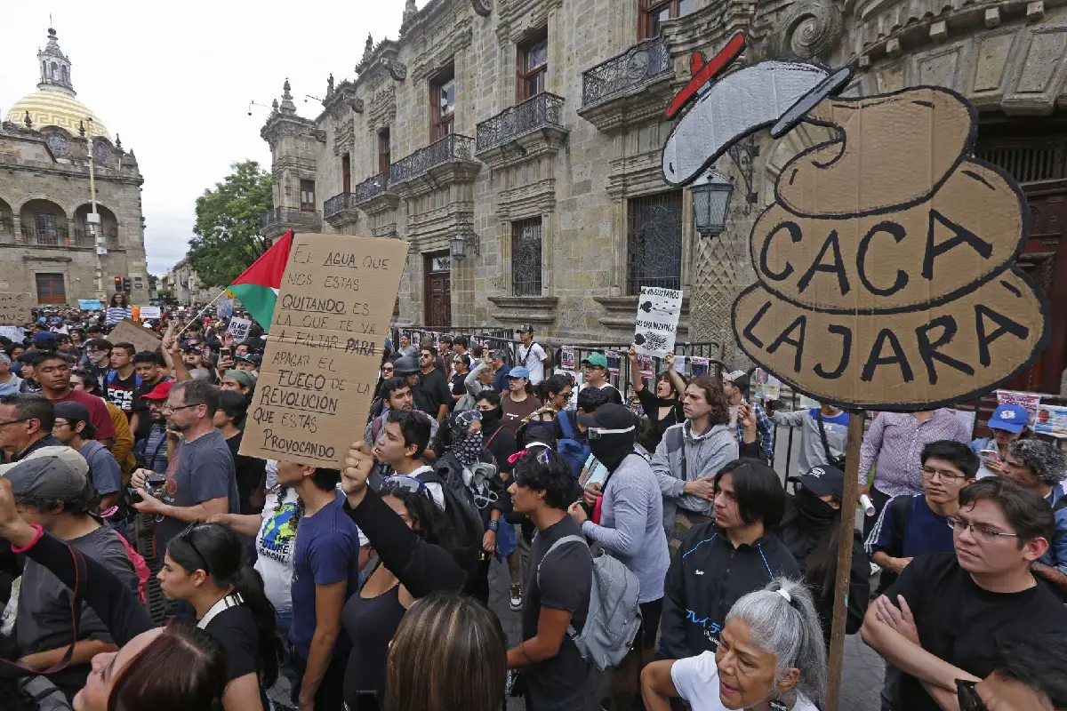 Protesta mala calidad agua
