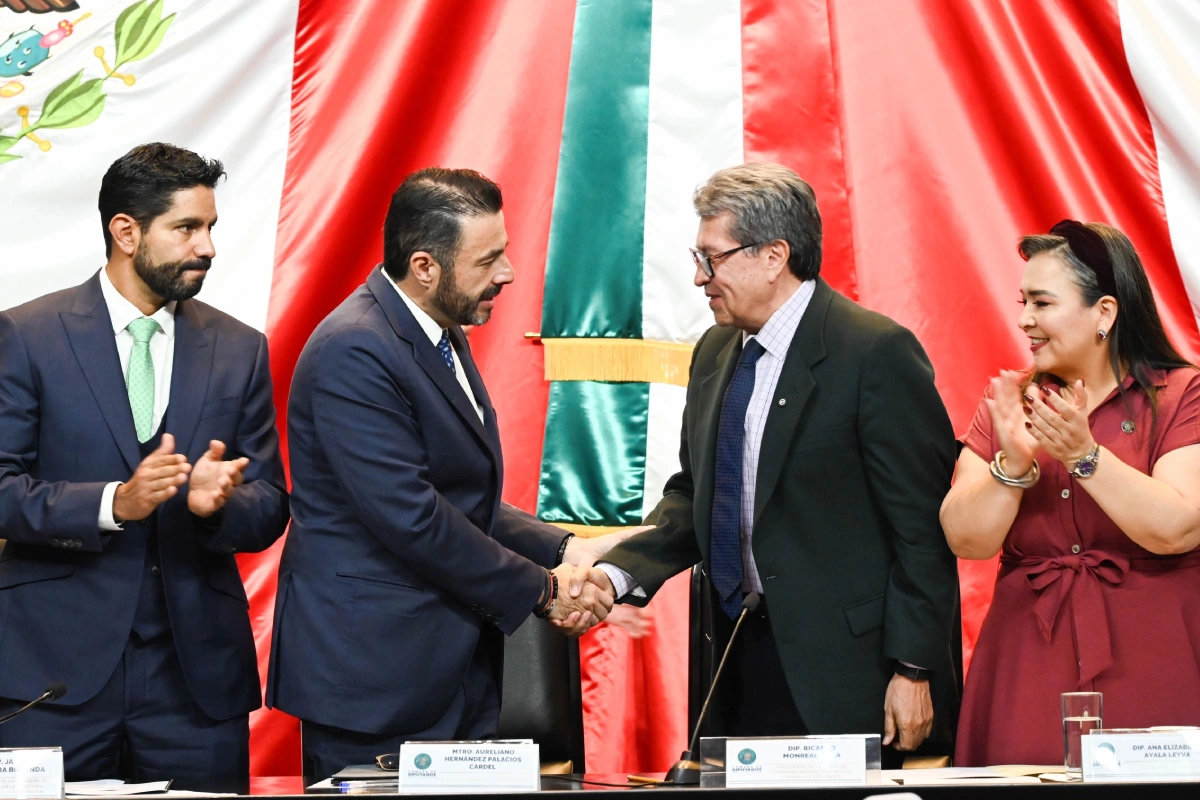 El diputado Ricardo Monreal Ávila y el auditor superior de la Federación, Aureliano Hernández Palacios
