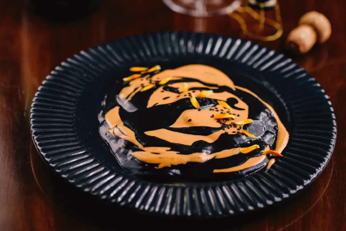 plato de mole negro