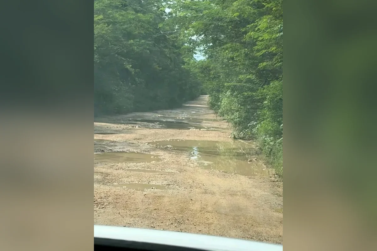 La construcción de la carretera de Chanchen a Xuilub fue cancelada en una sesión extraordinaria de Cabildo, en la que los ediles no fueron informados si no hasta el último momento. Foto: Facebook.