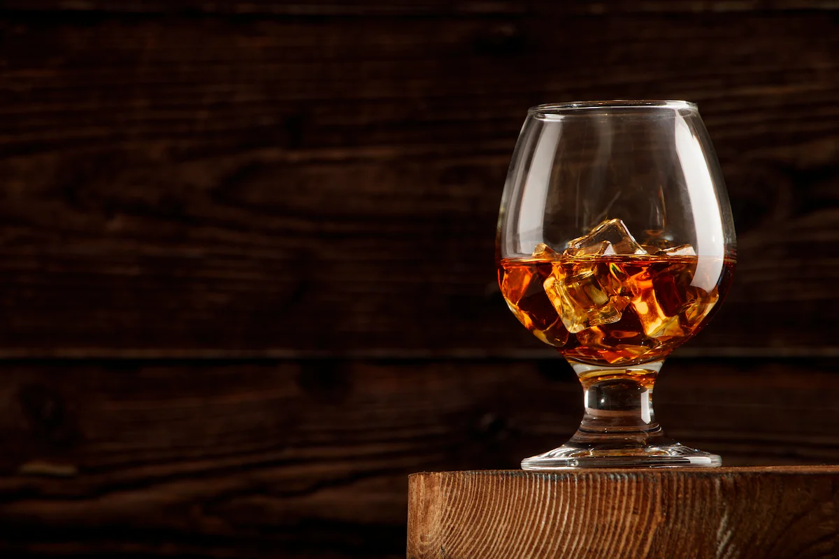 copa de brandy o coñac para después de comer