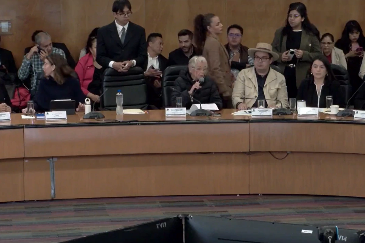 “Ley Antimemes” avanza en Diputados; oposición acusa censura