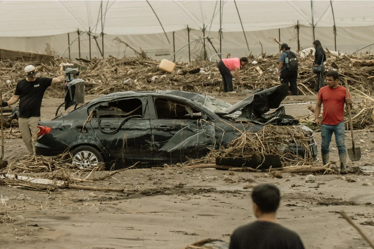 Ya suman 8 muertos y 4 desaparecidos por el paso de la tormenta tropical Rachel en Ensenada, Baja California.