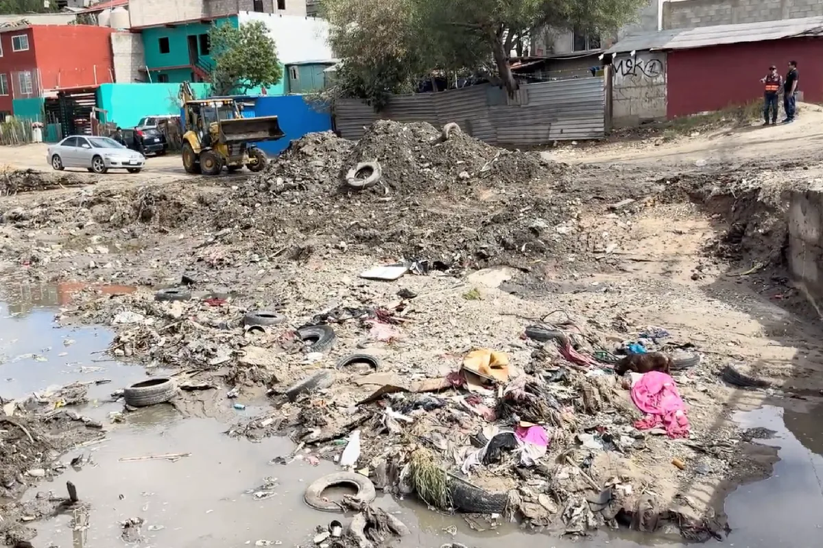 La limpieza de canales en Tijuana tras las lluvias trajo polémica.