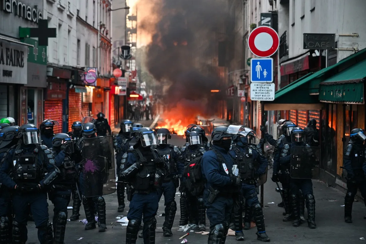 "Nada justifica la violencia en protestas”, dice Macron y responsabiliza a la extrema izquierda
