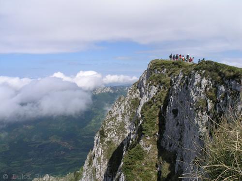 Suva Planina - Trem Card image cap